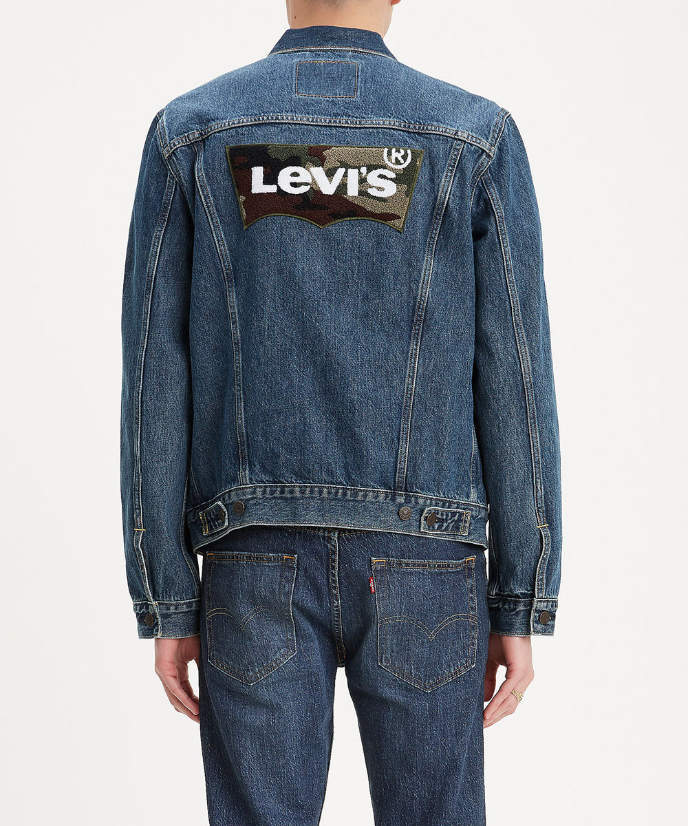 This Best-Selling Levi's Denim Jacket Is On sale at Amazon